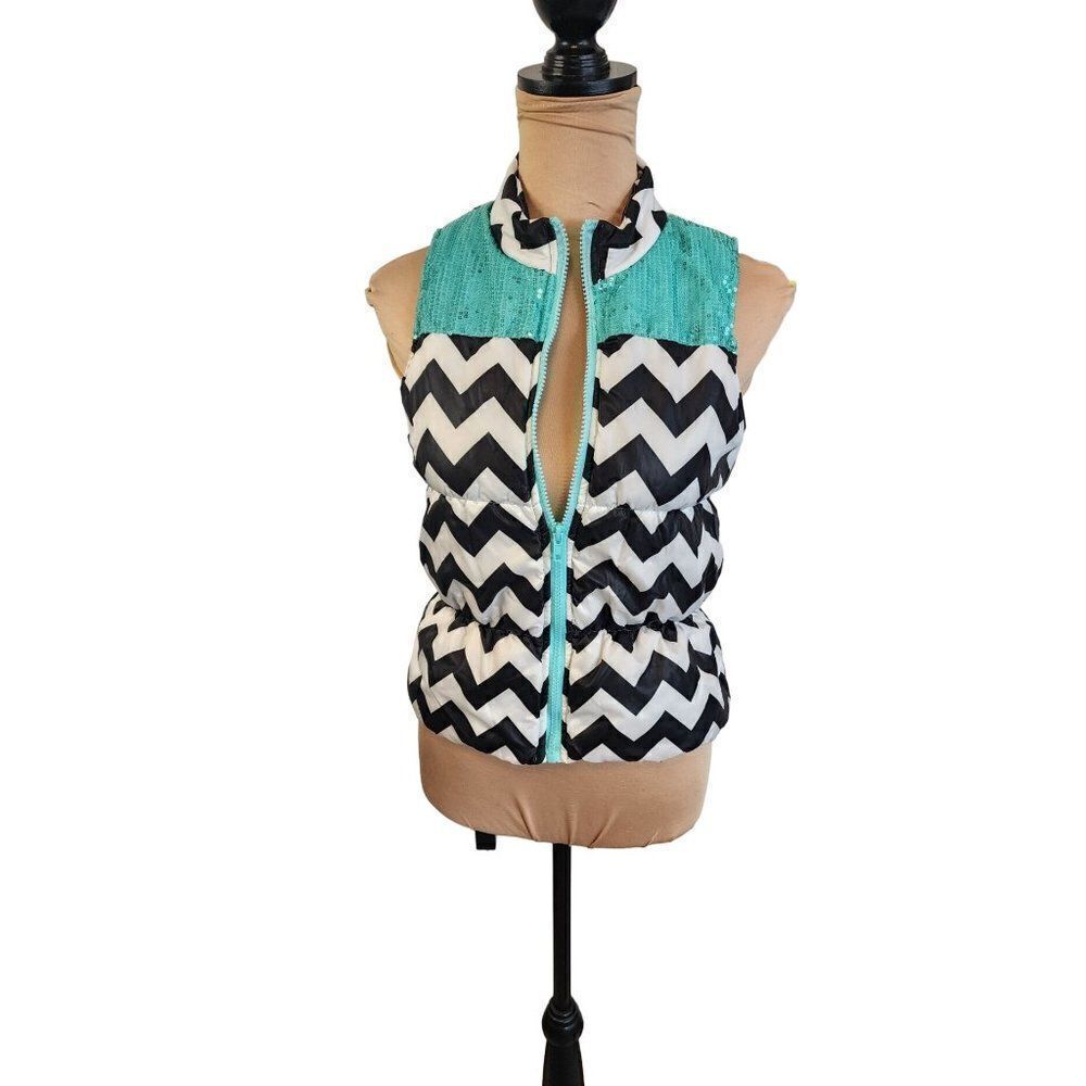Self Esteem Girls Geometric Design Puffer Vest in Large